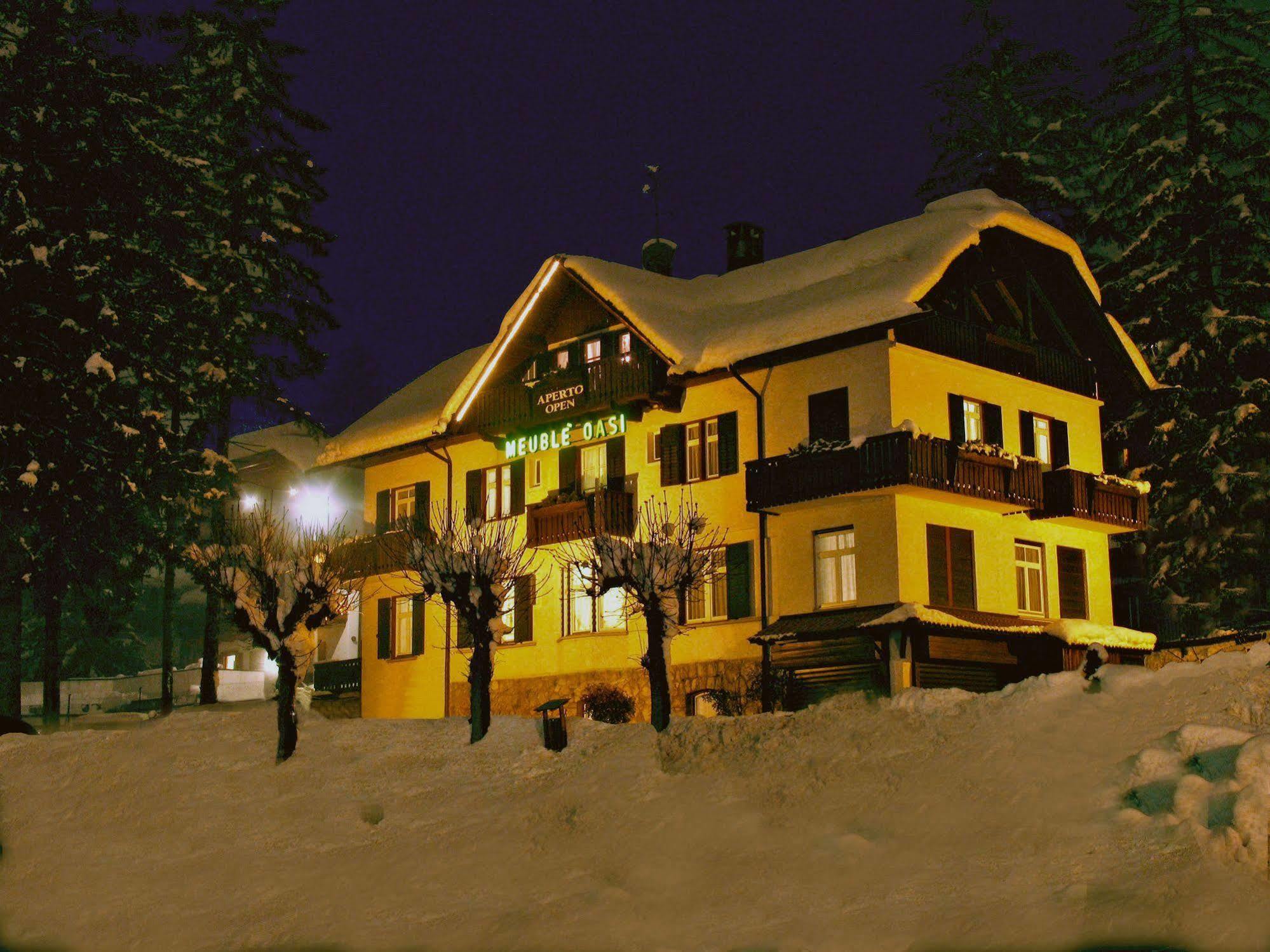 Hotel Meuble Oasi Cortina d'Ampezzo Exterior foto
