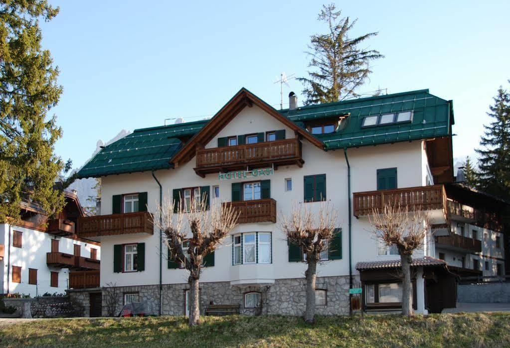 Hotel Meuble Oasi Cortina d'Ampezzo Exterior foto