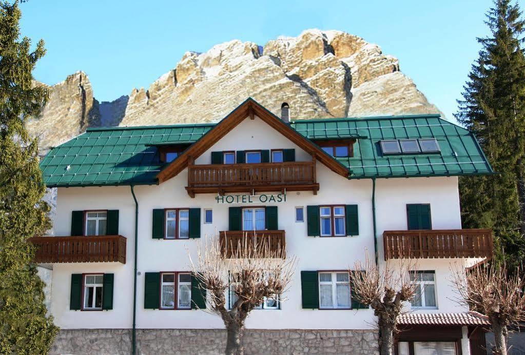 Hotel Meuble Oasi Cortina d'Ampezzo Exterior foto